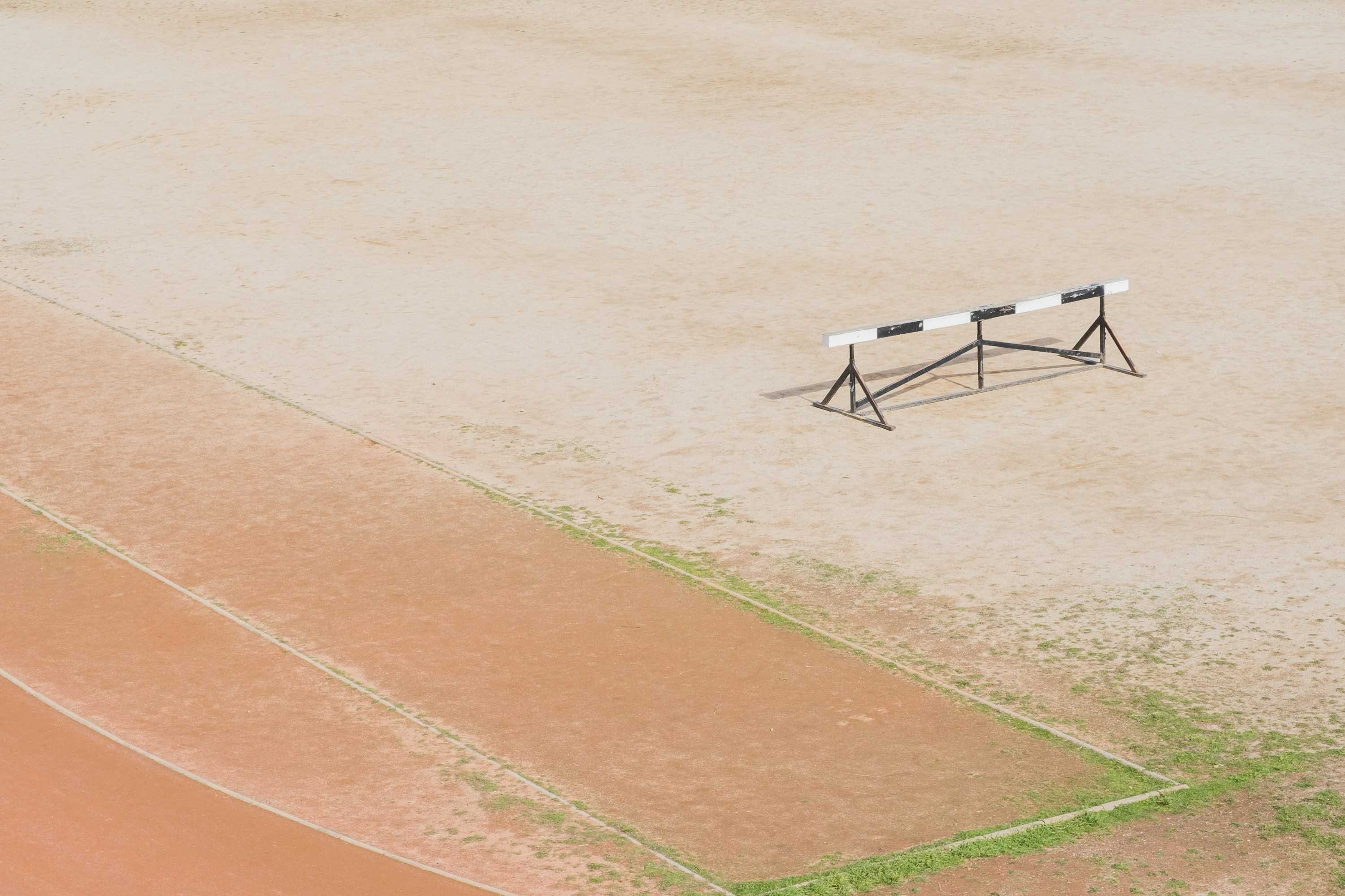 This image of a running obstacle symbolises the difficulties encountered by Scrum Masters.